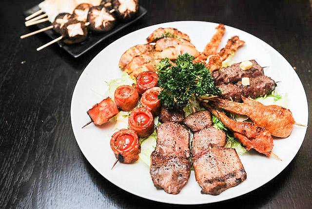 你带着故事我带着酒和鸡文案,你带着故事我带着酒的诗