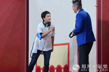 王牌对王牌张丰毅劈叉,张丰毅真正男子汉倒立俯卧撑