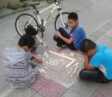 上课逗女同学,每个班里都会有这么一个逗逼