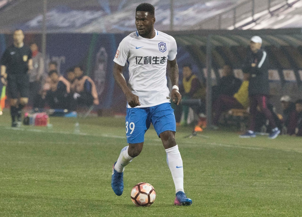 米克尔空门不进天津泰达,米克尔拿球集锦