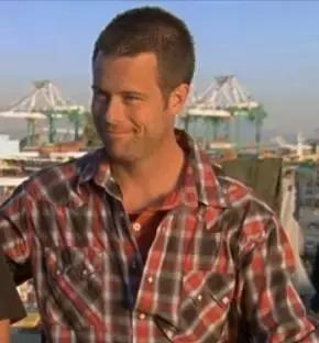 这是一部既清新又*欲肉**的同性好剧,没看过的你就OUT了!