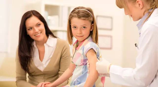 输液、打针时,针管里有空气,会不会有害健康?会不会致死?