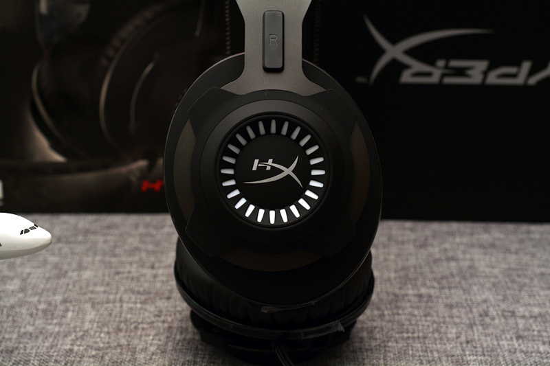 金士顿黑鹰和黑鹰s对比,黑鹰金士顿