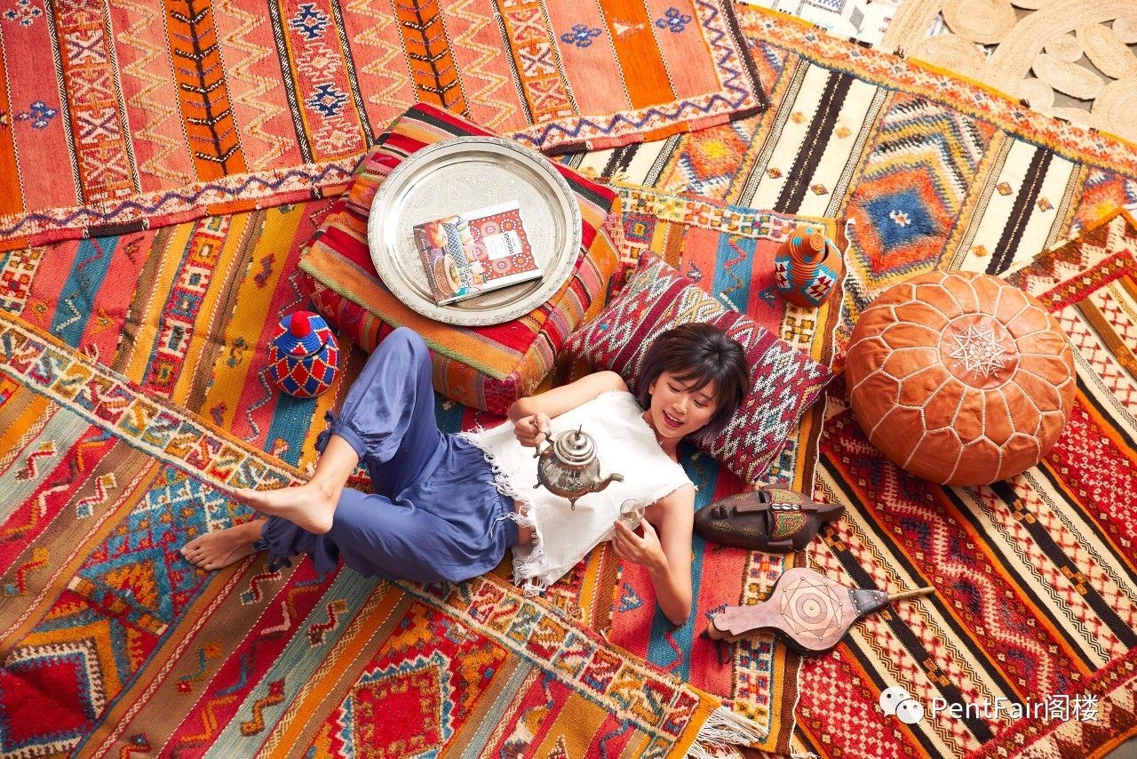 她曾是凤凰卫视小花，现在却辞职去非洲流浪美国冲浪｜最美行者