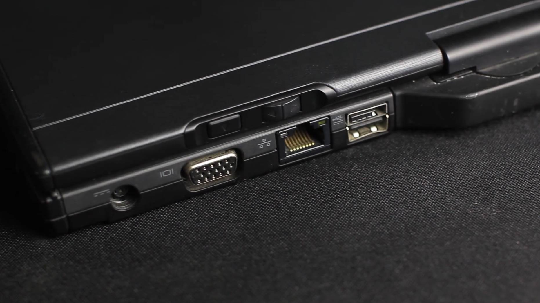 179元触屏笔记本SurfaceBook在它面前都得叫声爷