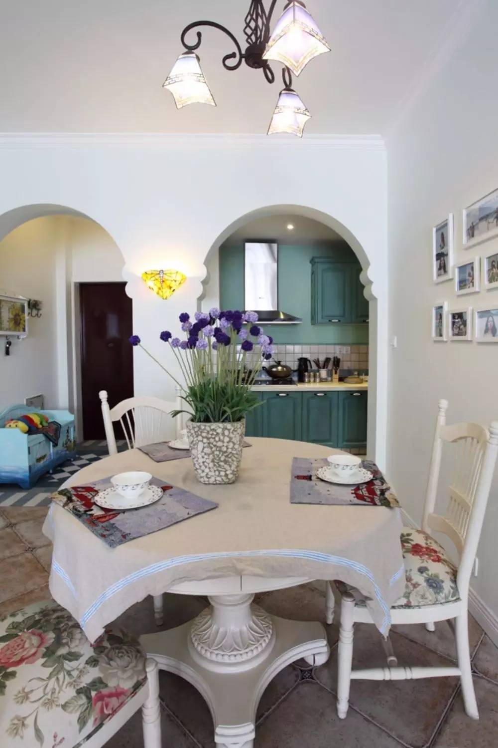 餐桌可以对着入户门吗,入户门对着餐桌如何装修