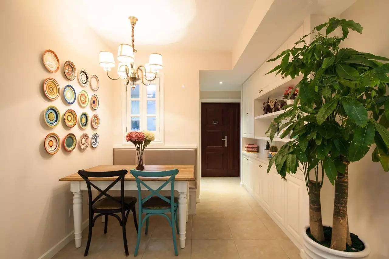 餐桌可以对着入户门吗,入户门对着餐桌如何装修