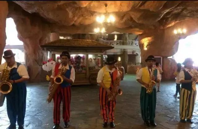 罗蒙环球乐园4.4-4.6元儿童票,罗蒙环球乐园199元套票