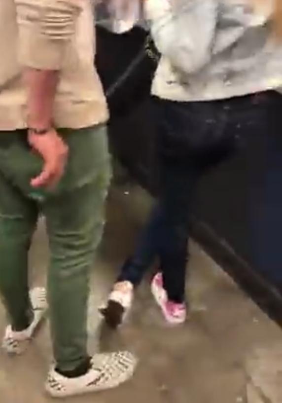 只有穿正代AJ你才能排号买新AJ，这是代理商们达成的共识