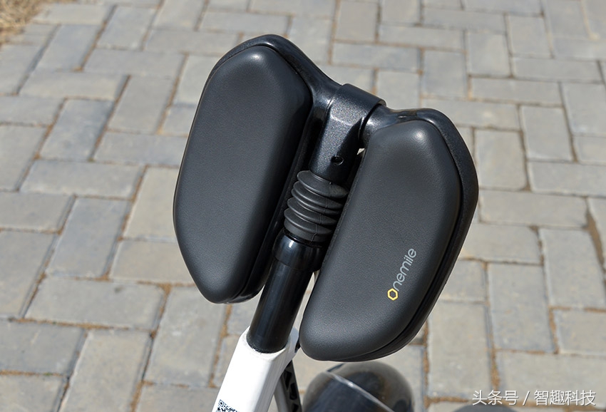 老婆儿子齐上阵视频,入门级电动车测评