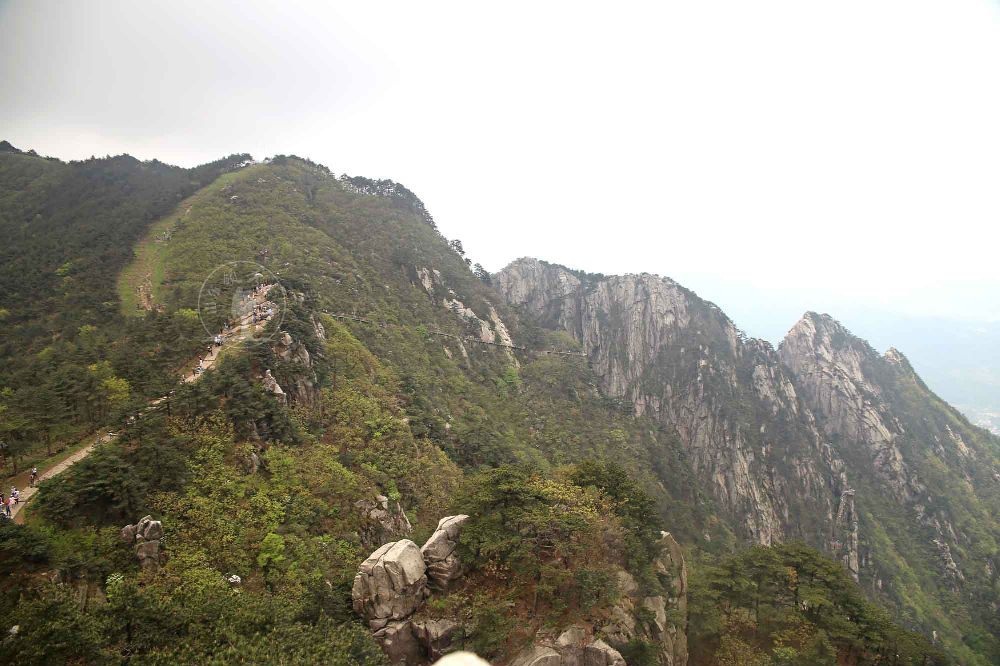 山东领秀户外：千里挺进大别山，众雄傲视天堂寨