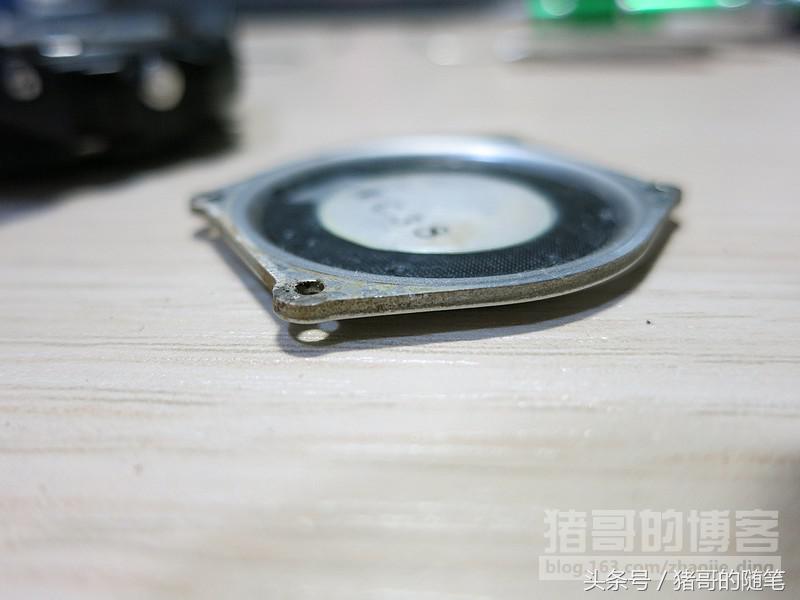 卡西欧g-shockga400换电池,卡西欧手表g-shock怎么换电池