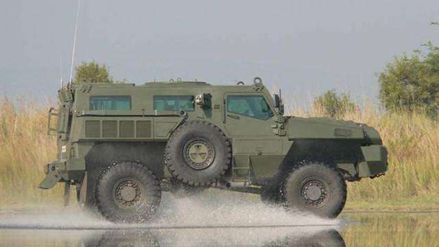 目前最受欢迎的一款越野车,唯一一款大型硬派越野车