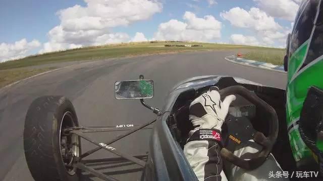 避震软硬可调和不可调有什么区别,悬挂的软硬取决于弹簧还是避震筒