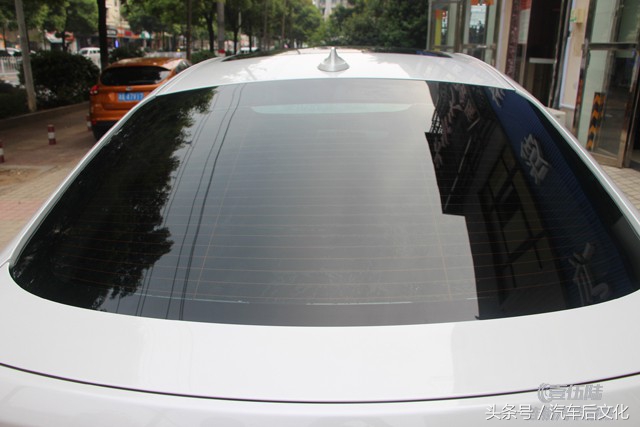 前挡风玻璃裂缝可以用502胶水吗,uv无影胶修补汽车前挡风玻璃裂缝