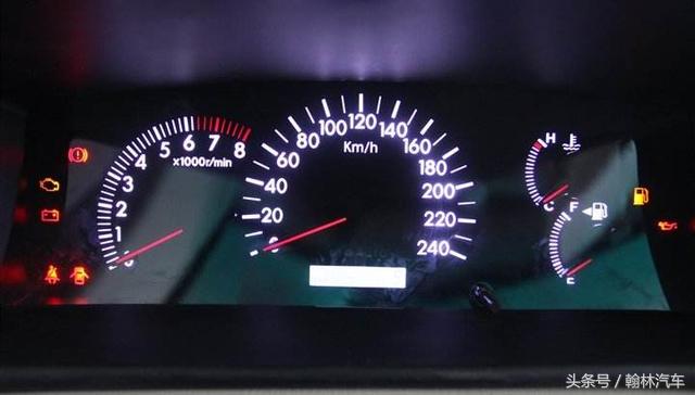 代步选比亚迪f3和秦哪个实用,买比亚迪f3内饰