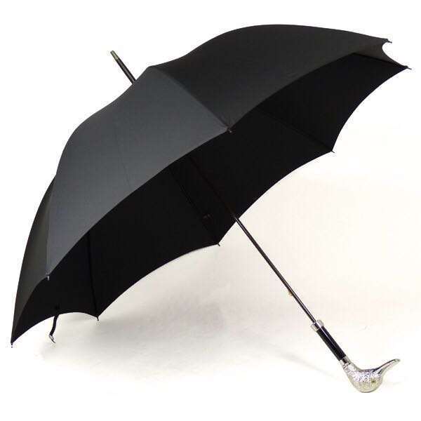 换季必备基本款这些单品一定要有,雨季时尚单品推荐