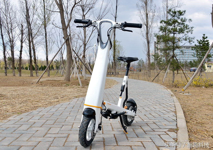 老婆儿子齐上阵视频,入门级电动车测评