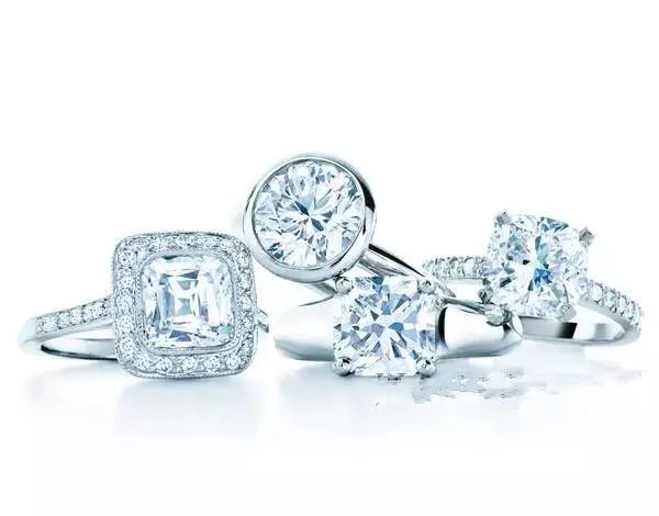 买钻戒需要注意什么才不会被坑,买钻戒怎么问才不会被坑