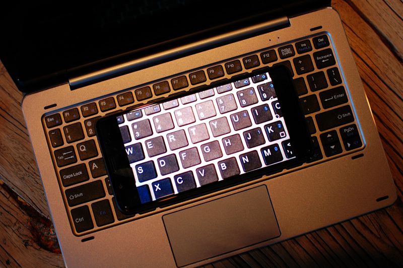 性价比高的全面屏手机评测,正面屏幕观感最好的手机