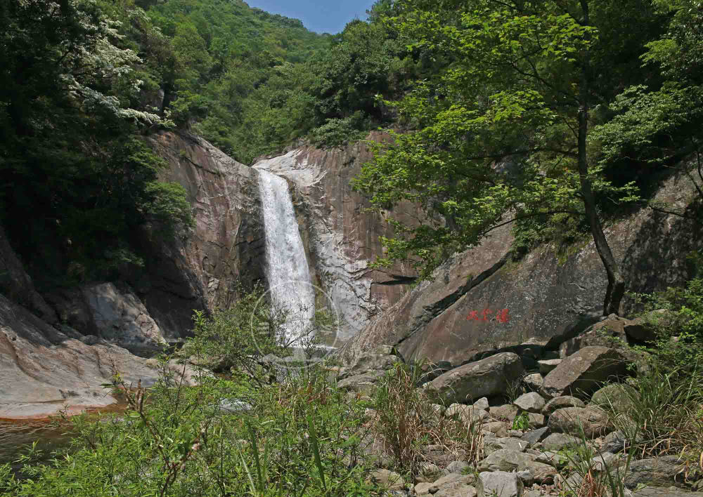 山东领秀户外：千里挺进大别山，众雄傲视天堂寨
