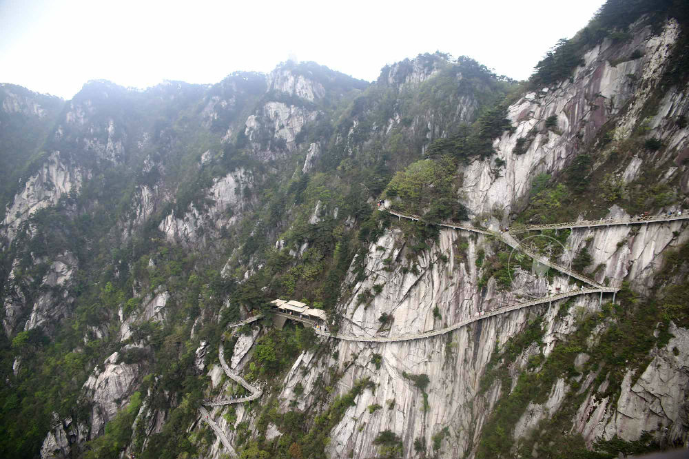 山东领秀户外：千里挺进大别山，众雄傲视天堂寨