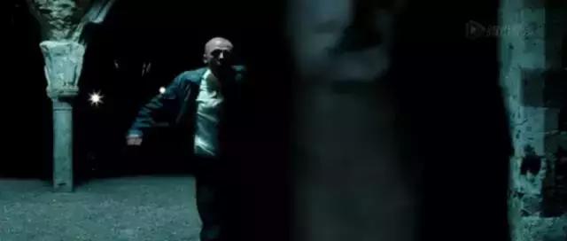 这部重口味、高分喜剧为国人量身订做,却永远不可能引进