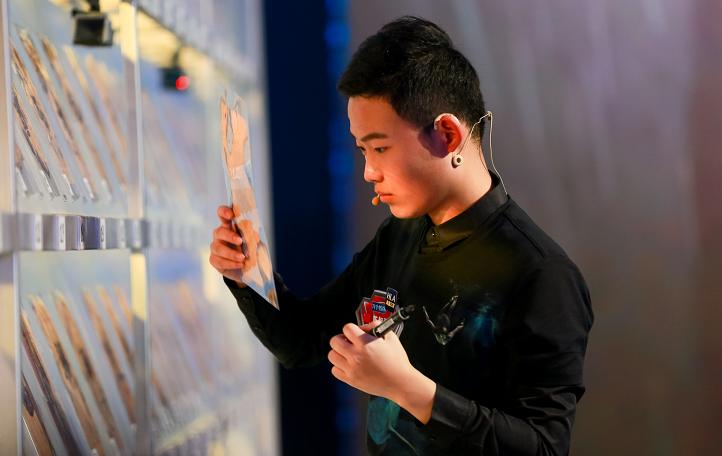 机器人也来凑热闹,美的智能王空调最强大脑最后一战打响