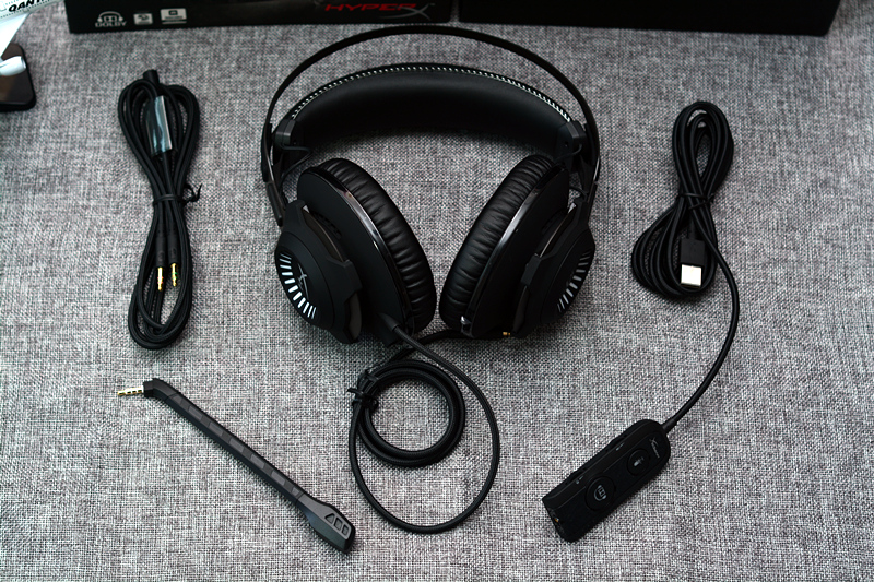 金士顿黑鹰和黑鹰s对比,黑鹰金士顿