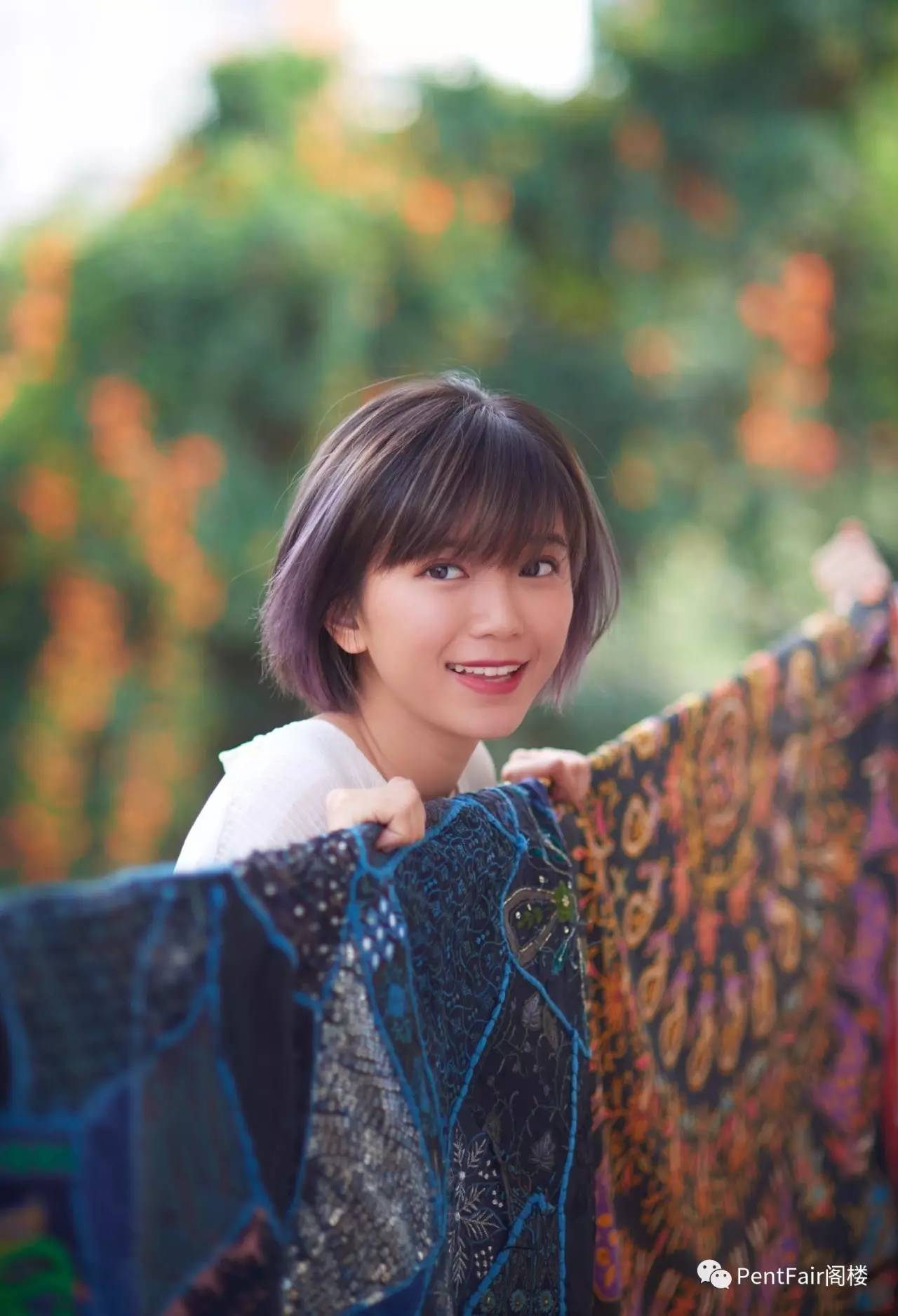 她曾是凤凰卫视小花，现在却辞职去非洲流浪美国冲浪｜最美行者