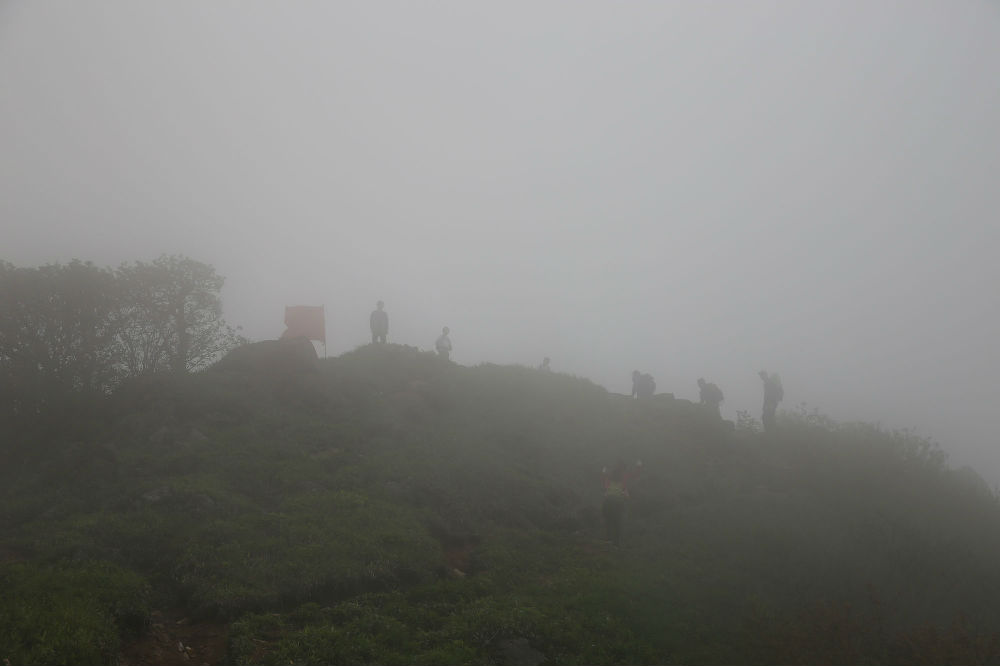 山东领秀户外：千里挺进大别山，众雄傲视天堂寨