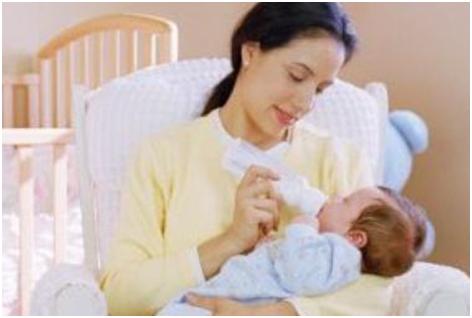 奶粉喂养宝宝不喝开水怎么办,婴儿不喝水可以把奶粉调稀一点吗