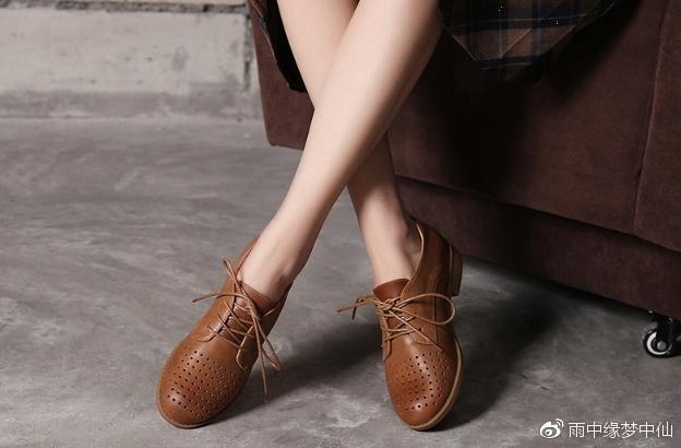 英伦小皮鞋美女,英伦风小皮鞋女有哪些品牌