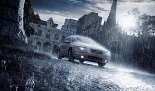 清理汽车油污清洁剂,车子树胶污垢怎么洗