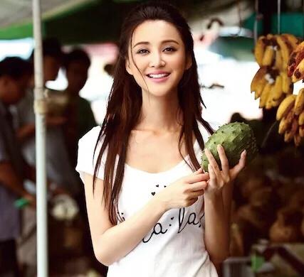 陈都灵颜值特征,陈都灵跟谁相似