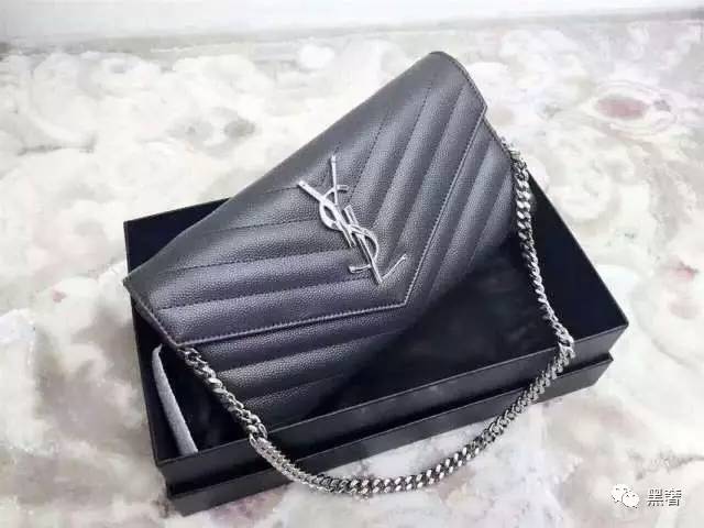 除草机|不开玩笑,这些大牌包耍起流氓来连自己都打