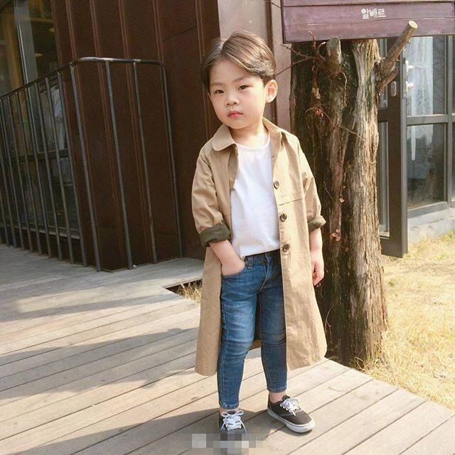 20-25岁男生简单穿搭,男生30岁简单大气穿搭