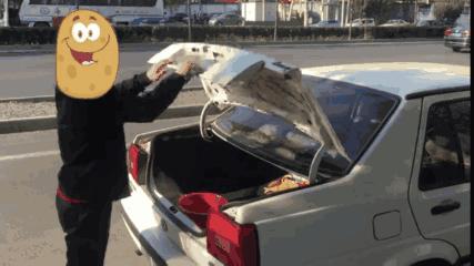 后备箱怎么关对后备箱好,后备箱咋关