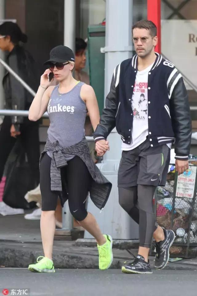 黑寡妇穿什么衣服,黑寡妇穿什么衣服好