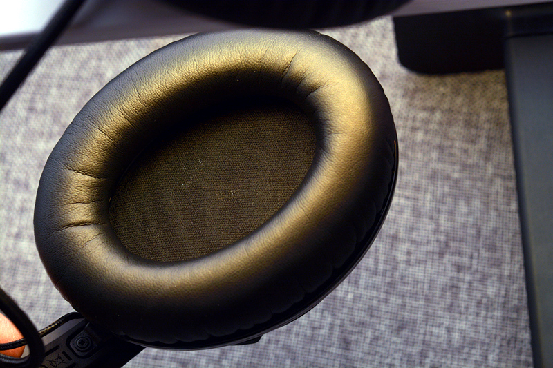 金士顿黑鹰和黑鹰s对比,黑鹰金士顿