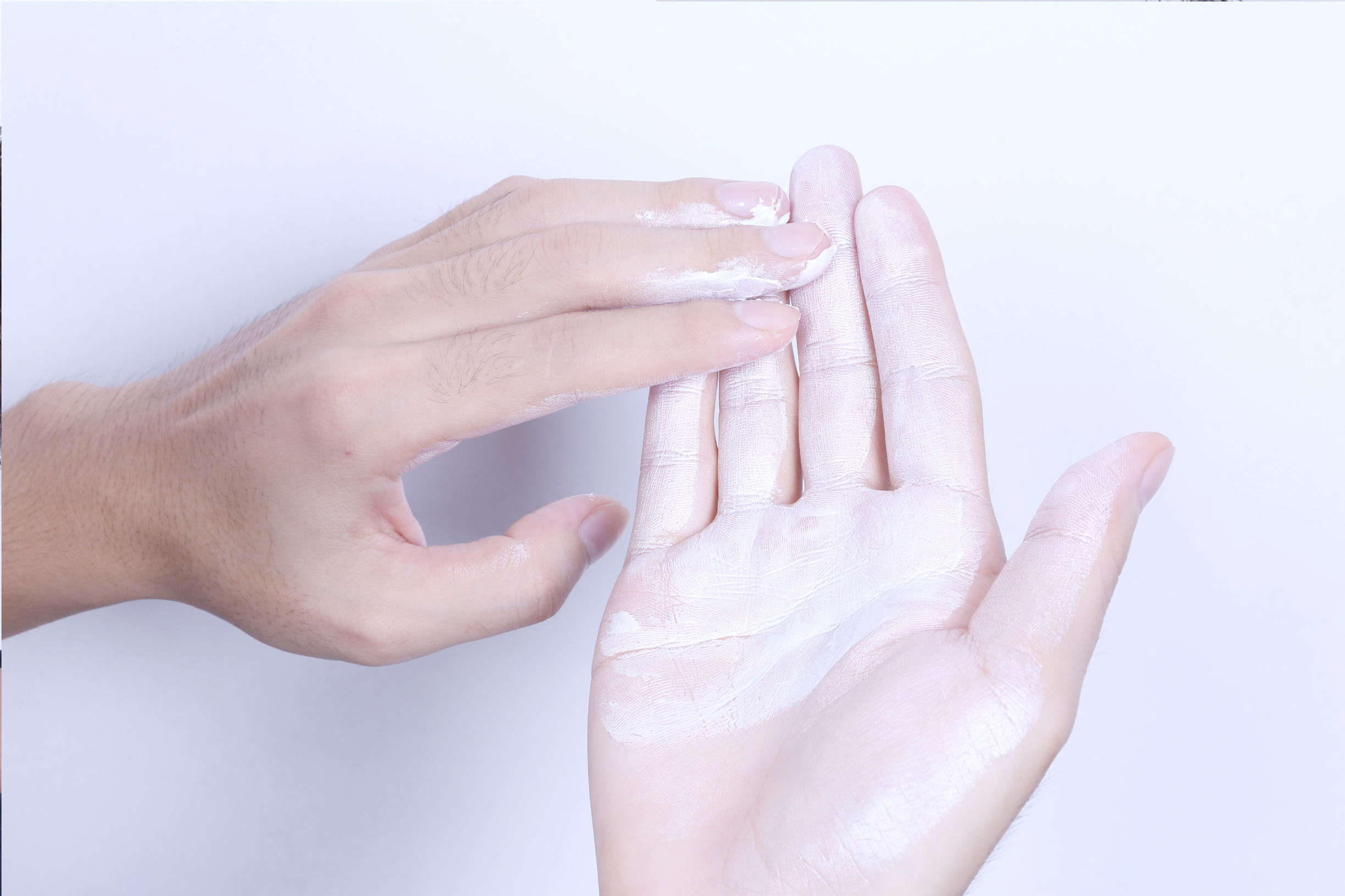 皮肤暗黄适合染奶奶灰么,奶奶灰怎么染视频教程