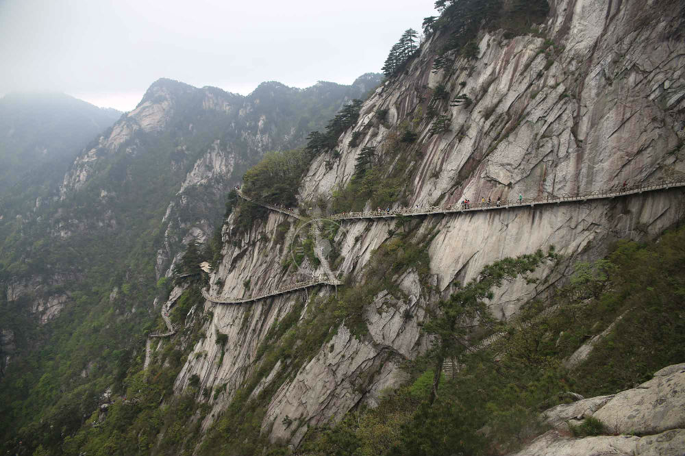 山东领秀户外：千里挺进大别山，众雄傲视天堂寨