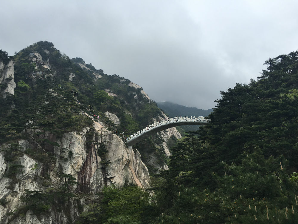 山东领秀户外：千里挺进大别山，众雄傲视天堂寨