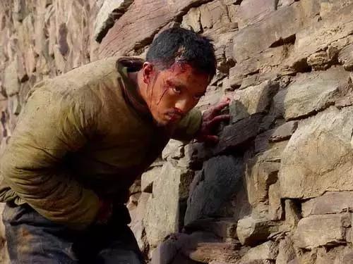 这部重口味、高分喜剧为国人量身订做,却永远不可能引进