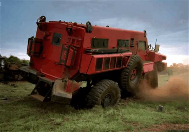 目前最受欢迎的一款越野车,唯一一款大型硬派越野车