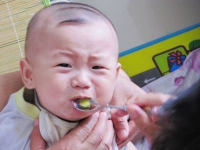 宝宝不吃药怎么办教你一招,怎么解决宝宝吃药问题