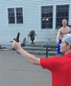 野生黄鳝会咬人吗,黄鳝怎么抓不咬人