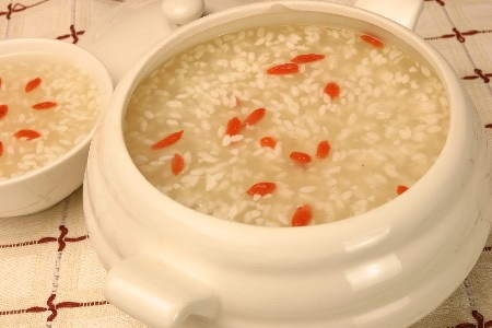 糯米酒与啤酒红酒的区别,糯米酒红酒的功效与作用