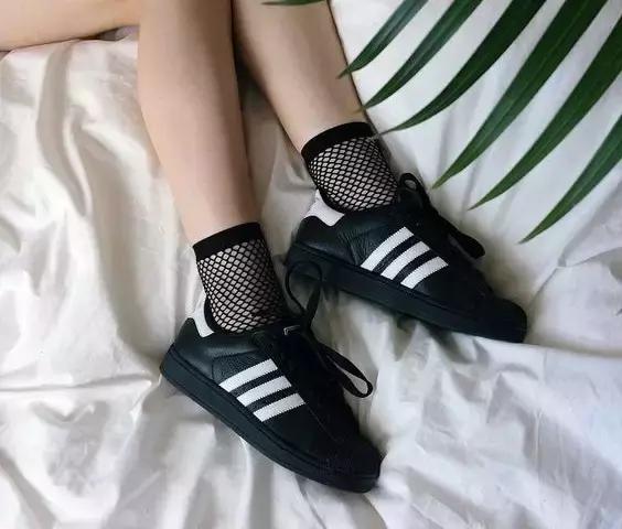 原来男生最喜欢女生这样穿！我穿了它不出100米被搭讪3次