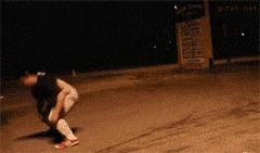 钱没拿到还被打了一顿,钱没挣到把人撞了